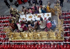 El grupo escultórico de la Cena hará noche en los Mártires en la víspera del Corpus.