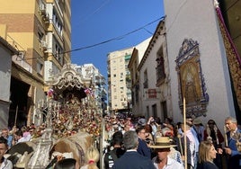 La salida de la Real Hermandad de Málaga hacia El Rocío, en imágenes