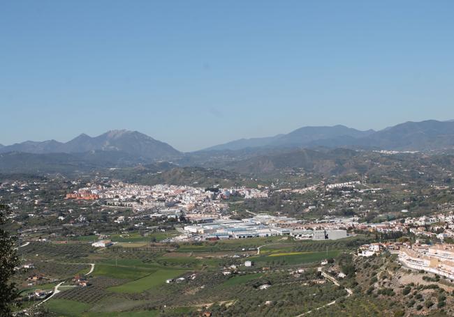 Vista panorámica de Coín y su entorno desde el mirador de Sierra Gorda.