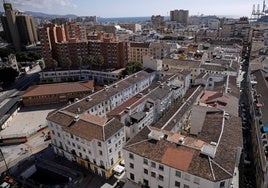 Edificios que van a ser demolidos para dar paso a un proyecto de pisos.