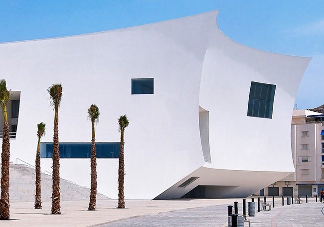 Auditorio de la localidad murciana de Águilas, diseñado por el estudio Barozzi Veiga.