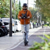 Patinetes en la ciudad de Málaga: casco, certificado y otras 30 normas que tienes que saber