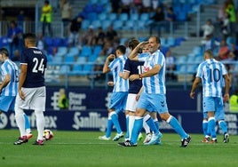 Salva saluda tras conseguir el gol del empate, el último del partido.