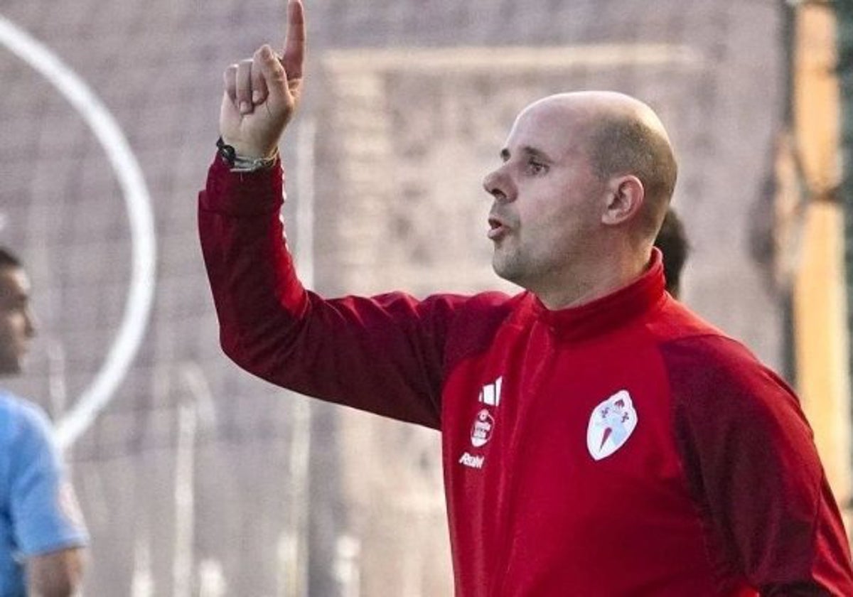 El entrenador del Celta B, Fredi Álvarez.