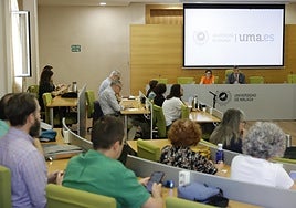 El rector ha reunido hoy de manera extraordinaria al consejo de gobierno para abordar la situación en la Franja de Gaza.