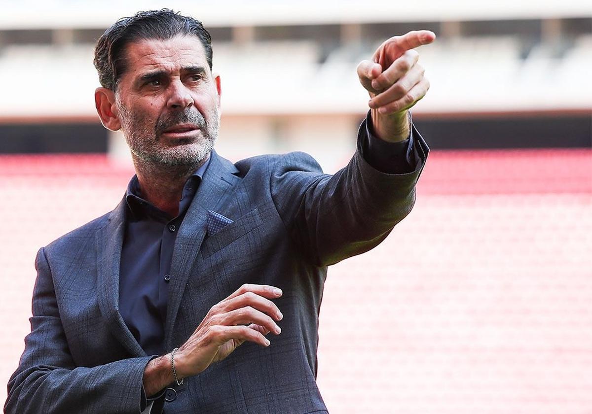 Fernando Hierro deja el Chivas para fichar por el Al-Nassr de Cristiano