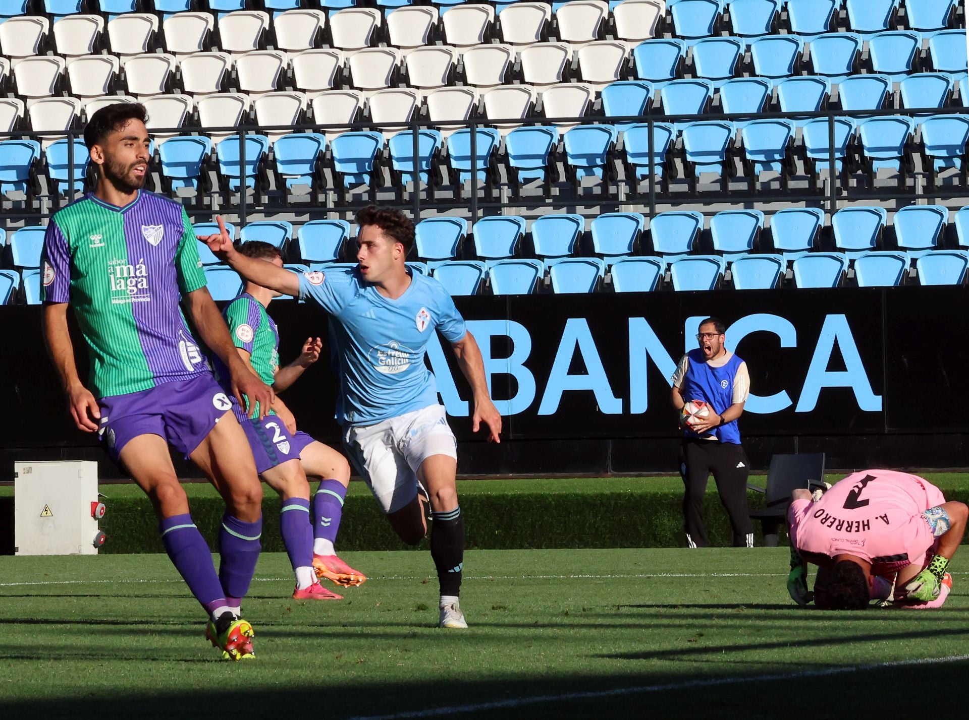 El Celta B - Málaga, en imágenes