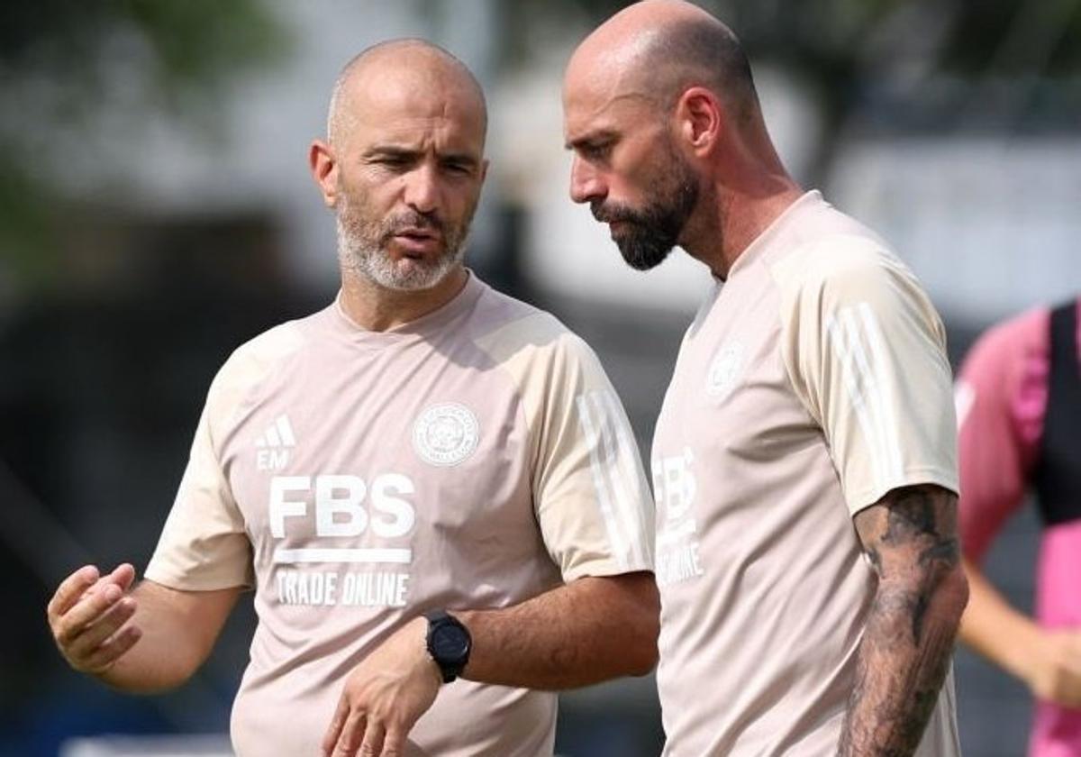 Enzo Maresca y Willy Caballero durante su etapa como primer y segundo entrenador del Leicester City esta pasada temporada.