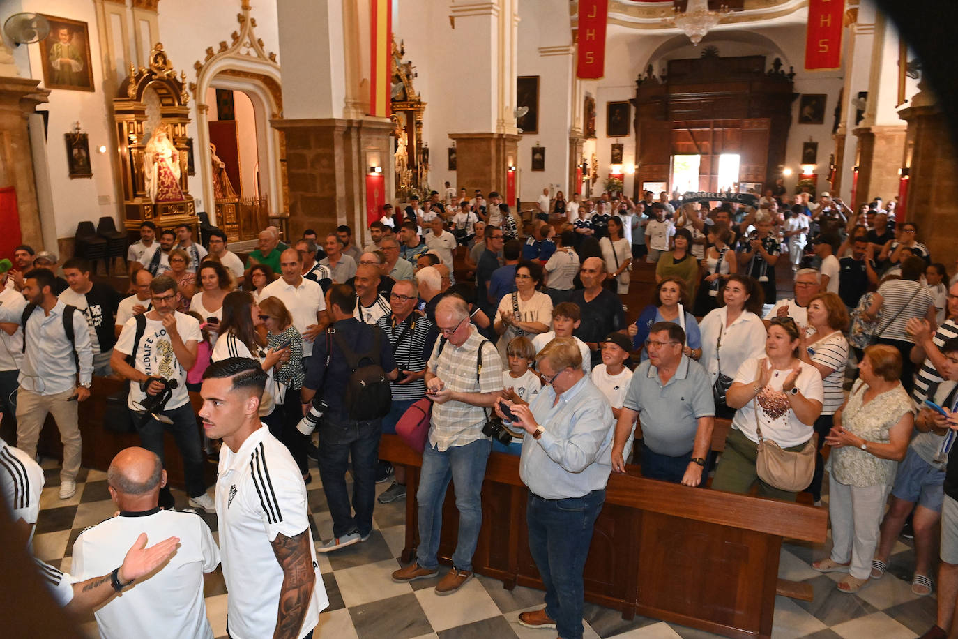 El Marbella celebra a lo grande el ascenso de categoría