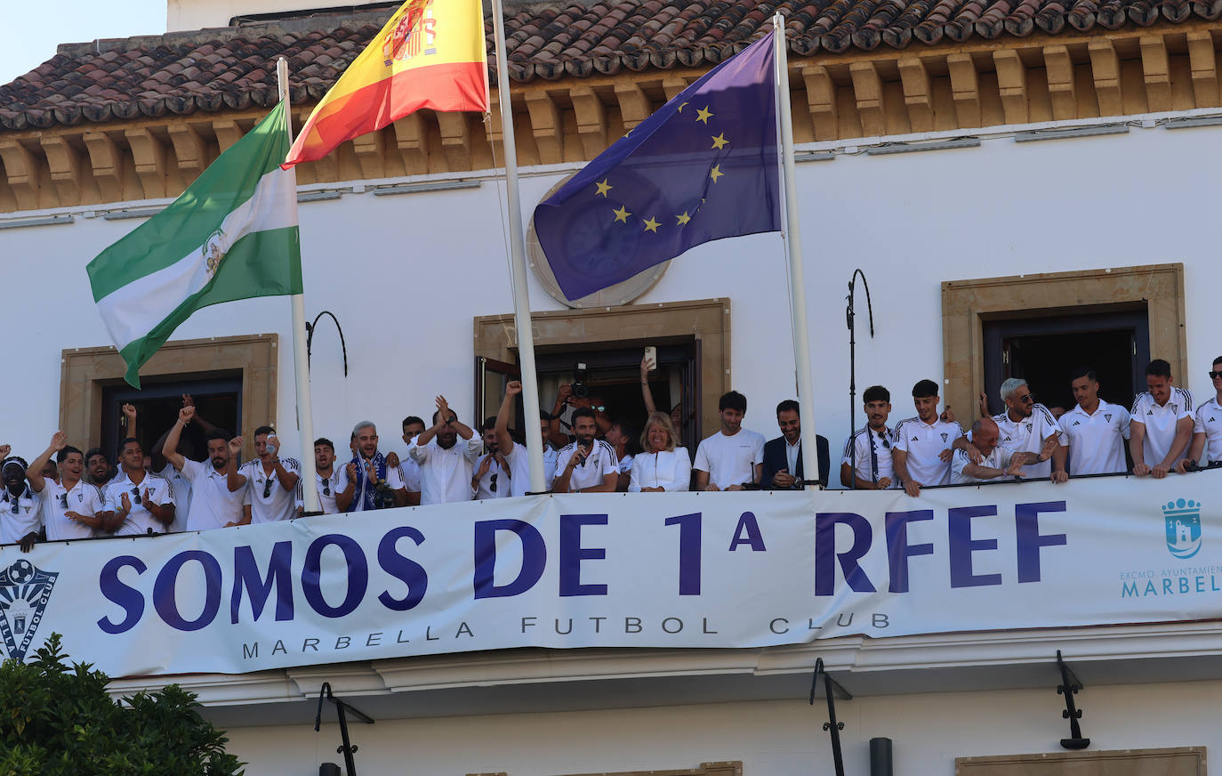 El Marbella celebra a lo grande el ascenso de categoría