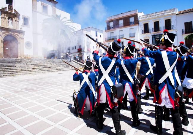 Los disparos al aire forman parte del pasacalles que tendrá lugar este viernes por la tarde.