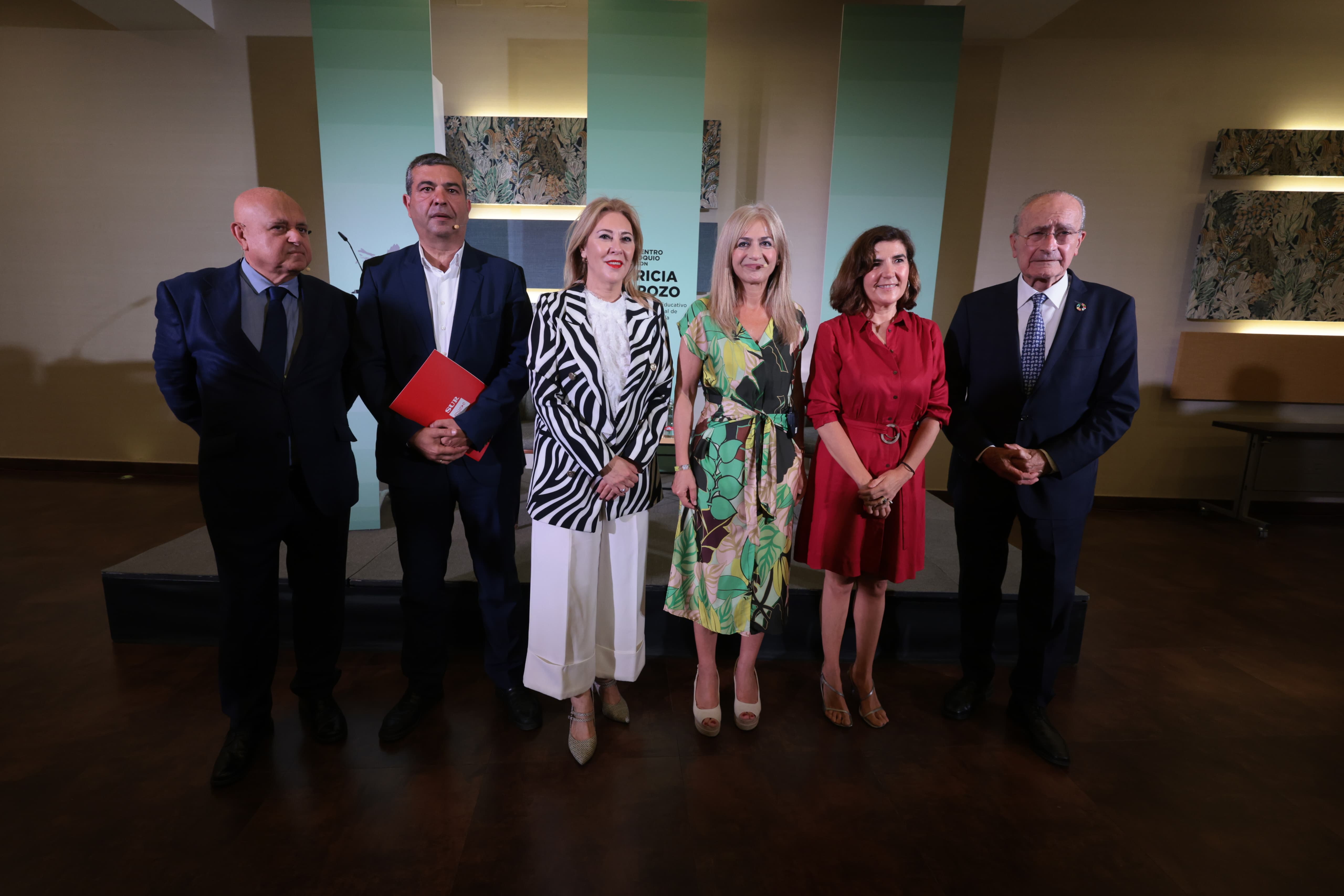 El encuentro-coloquio con la consejera Patricia del Pozo, en imágenes