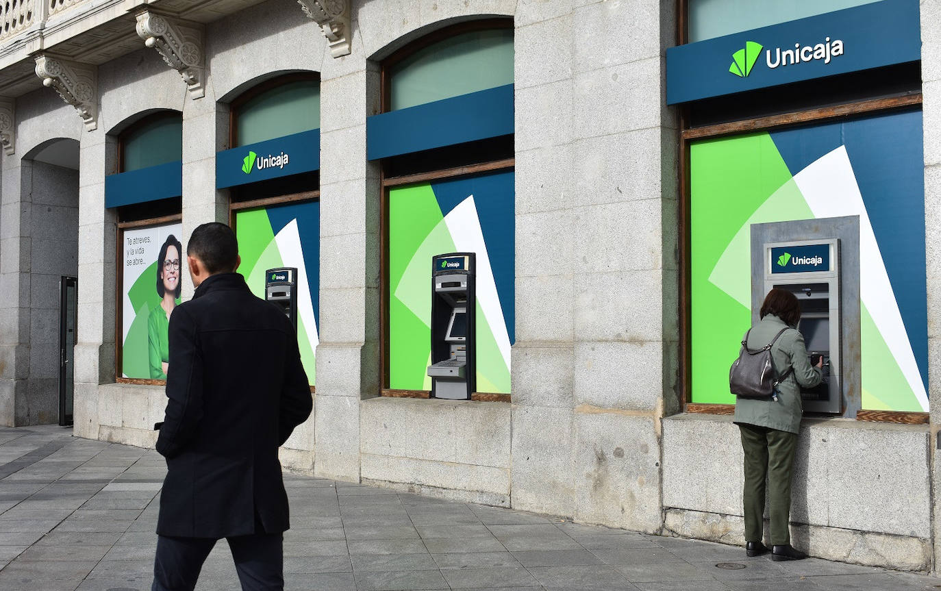 Unicaja ofrece una amplia y completa oferta de productos y servicios destinados a empresas y autónomos.