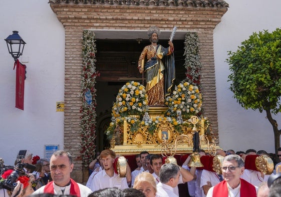 Salida del Patrón de la Iglesia de La Encarnación.