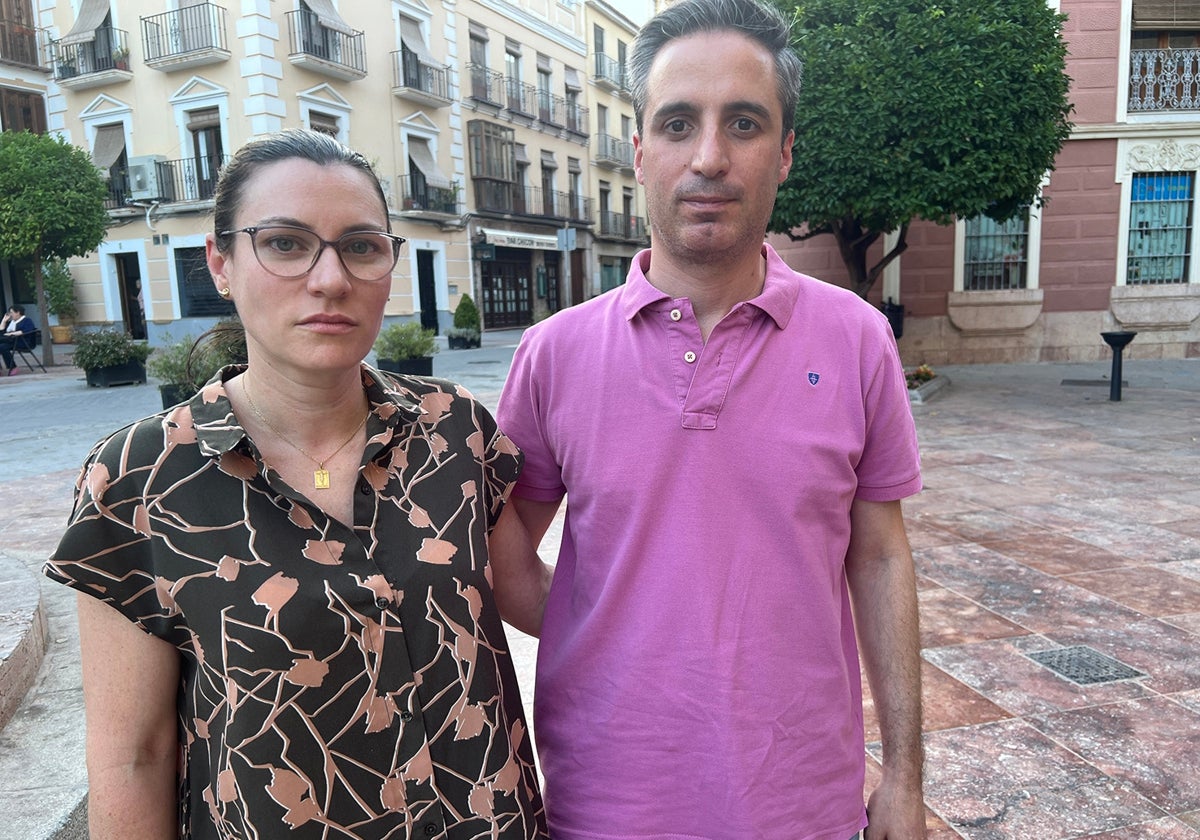 Maite y Luis, los padres del niño de 5 años con diabetes mellitus tipo 1