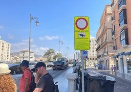 Es clave atender a estos carteles amarillos, no se pueden rebasar porque habrá multa.