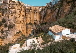 Las obras de la segunda fase, una pasarela en el fondo de la garganta, ya ha sido licitada.