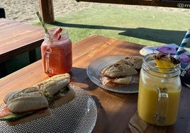 Makian: desayuno de campeones en la playa en Málaga