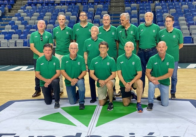 La plantilla del Unicaja +60 que competirá en el Europeo.