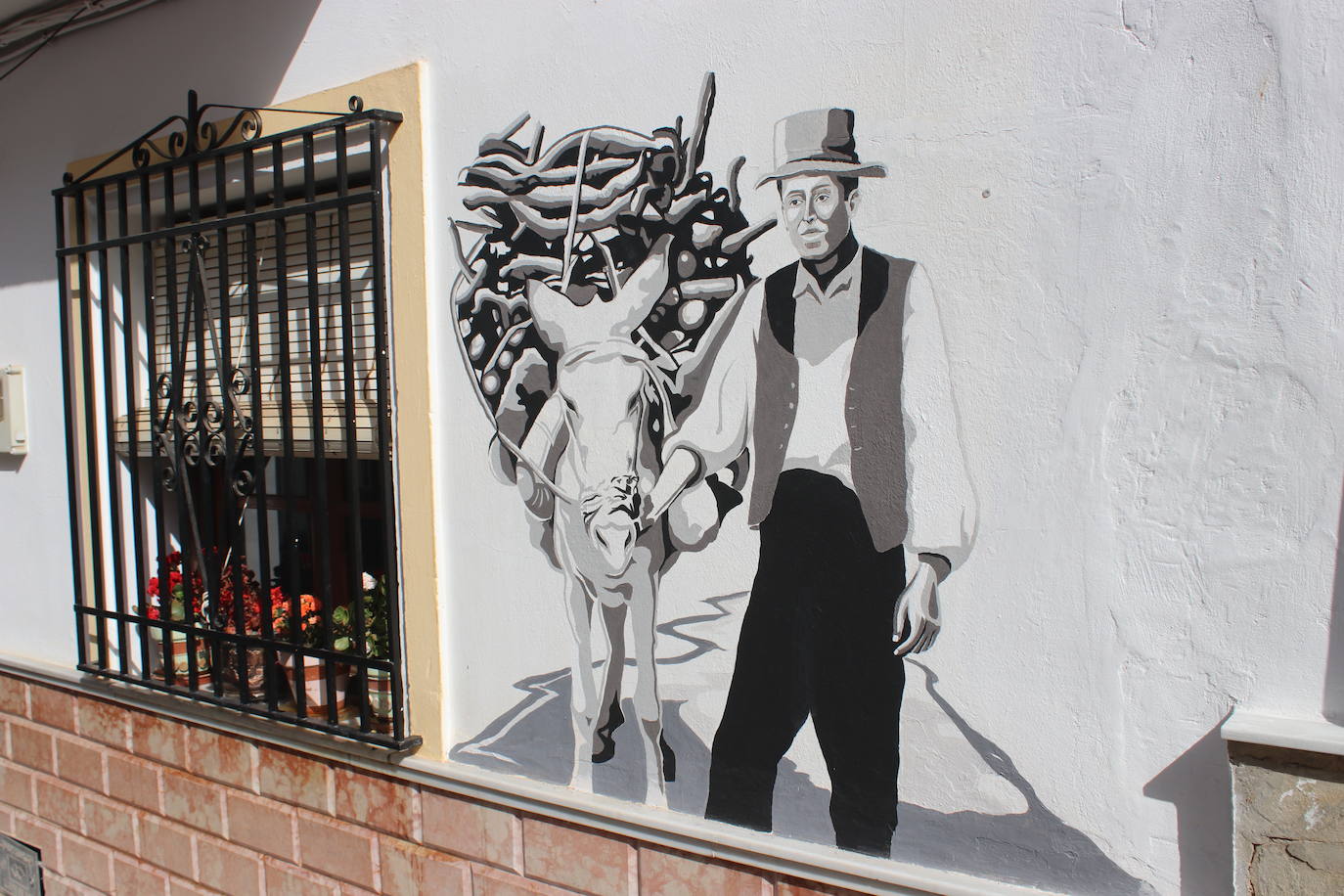 Cortes de la Frontera luce en unos 15 murales y otras obras en sus paredes