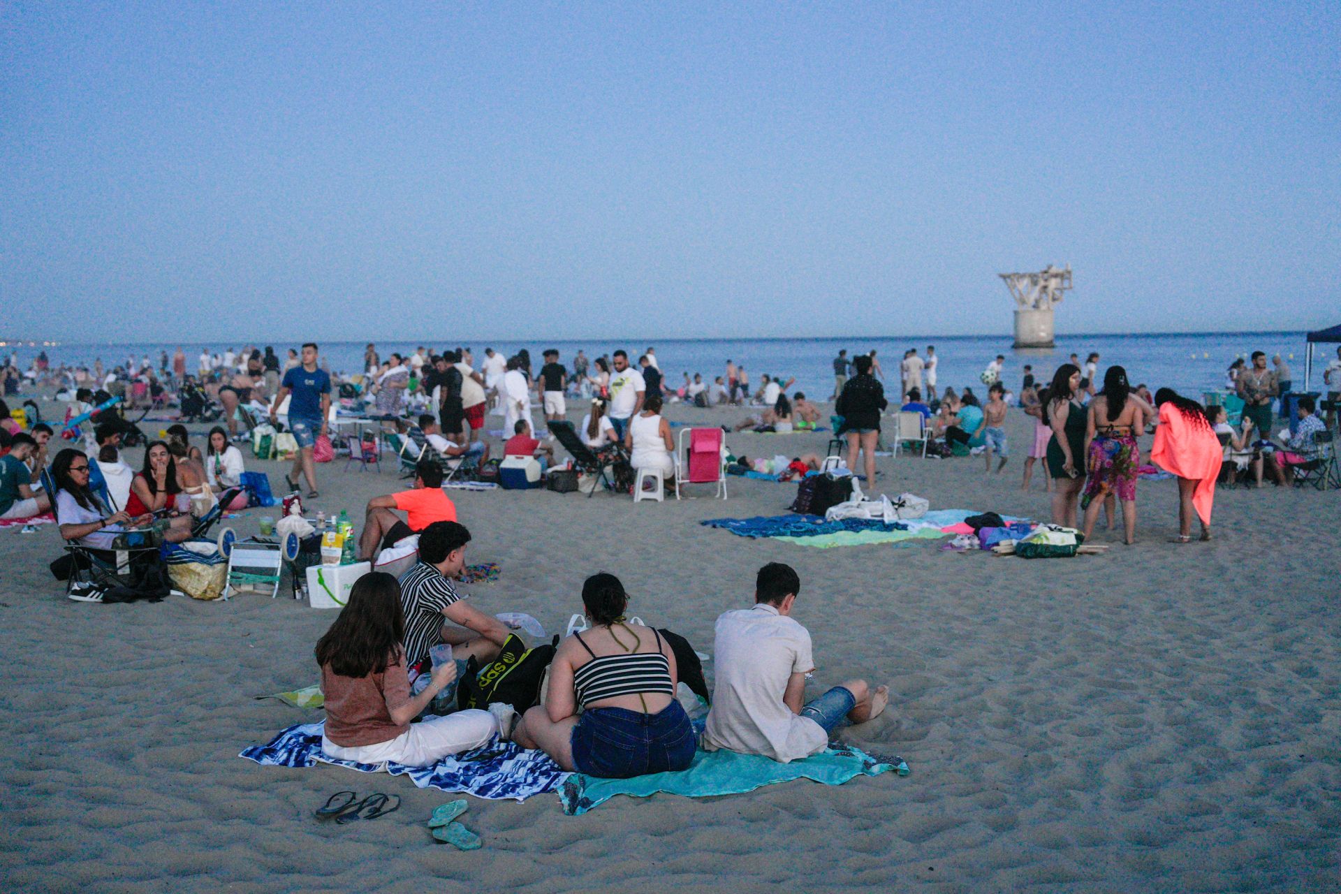 Ambiente en la playa de El Cable, en Marbella