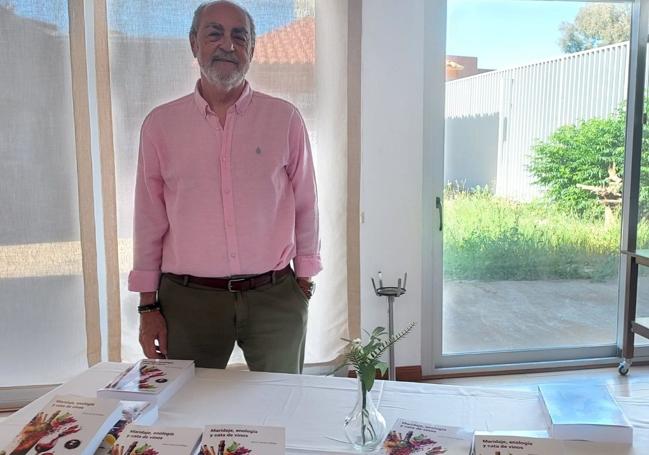 El autor, Jesús García Gallego, en una de las presentaciones del libro.