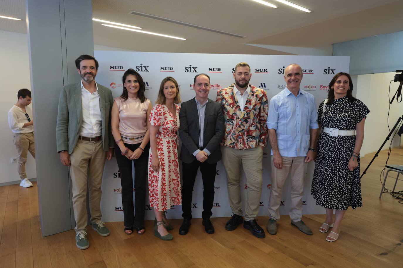 SUR presenta en Sevilla la expansión de la revista SIX