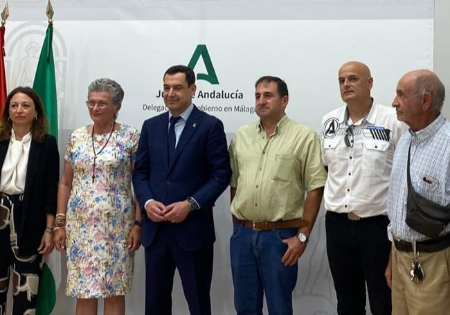 Patricia Navarro, Mari Carmen Mestanza, Juanma Moreno, Juan Sánchez, Manuel Martín y Miguel Mestanza.