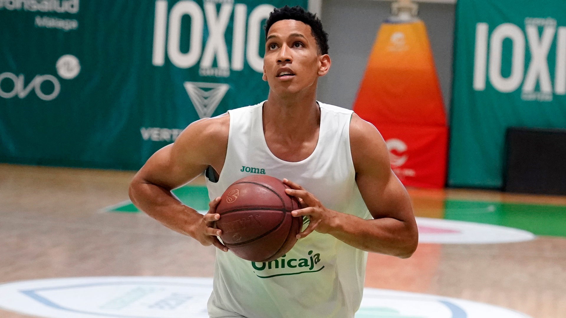 Primeros sudores de Tyson Pérez como jugador del Unicaja | Diario Sur