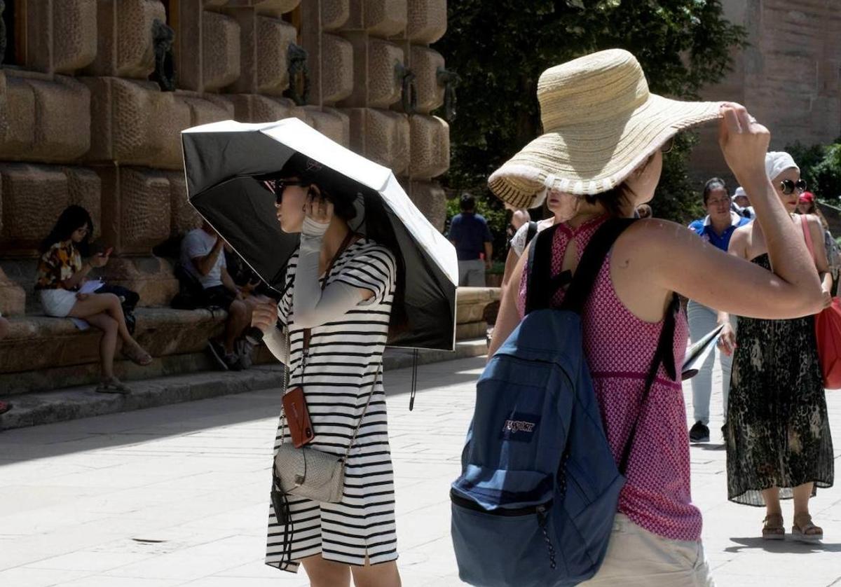 Aemet alerta de las altas temperaturas que podrían alcanzarse hoy en Andalucía