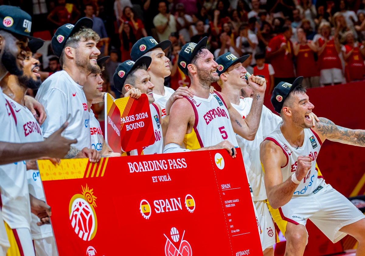 Imagen principal - La selección española y Alberto Díaz ya tienen su billete para los Juegos de París