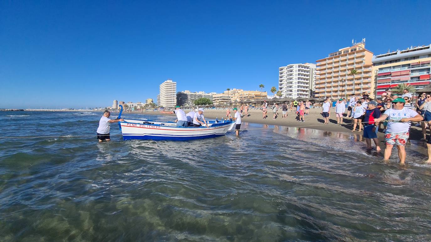 Fuengirola recrea el arte de tirar el copo