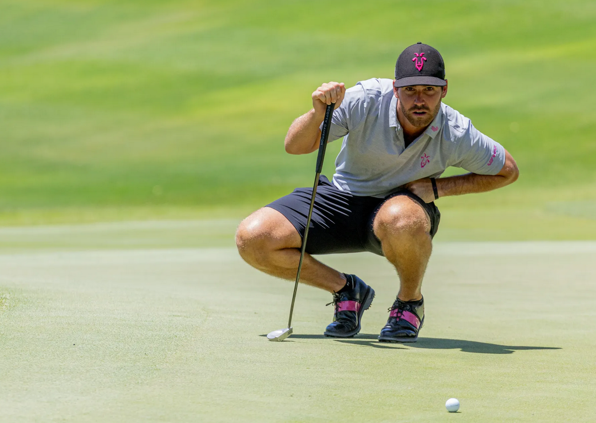 Imagen secundaria 1 - Burmester lidera en una emocionante primera jornada del LIV Golf de Valderrama