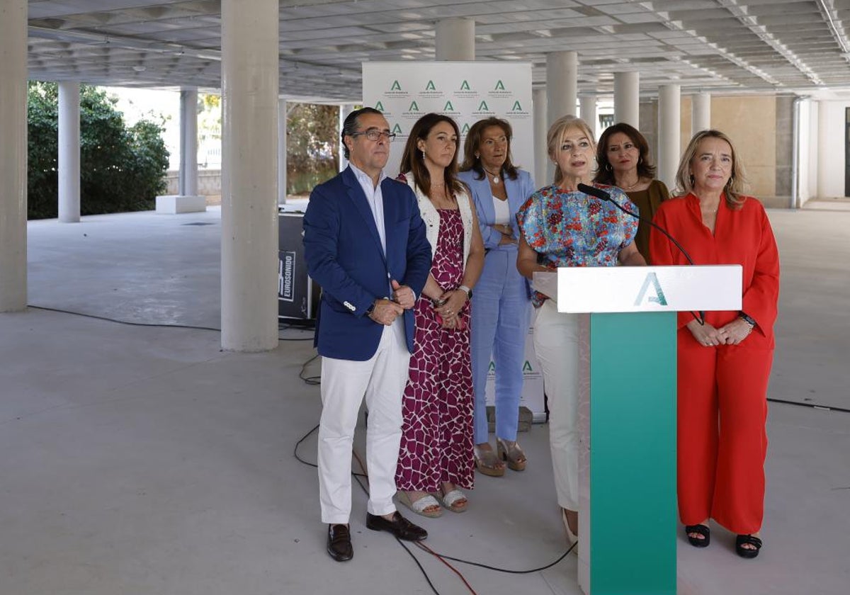 Patricia del Pozo, en el IES Santa Bárbara, durante la presentación en Málaga de la oferta de Formación Profesional para el próximo curso.