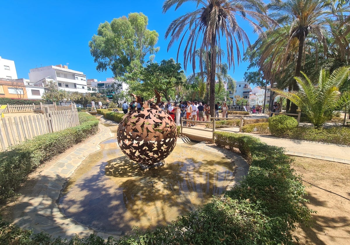 La escultura 'El Alma del Mundo', instalada en el Parque del Sol.