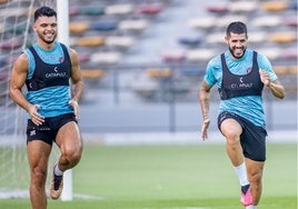 Rekik y Pozuelo, como jugadores del Al-Jazira.