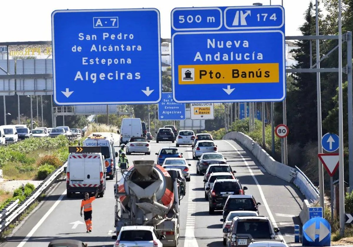 La red viaria de la Costa del Sol padece fuertes retenciones de manera habitual.