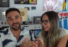 IlloJuan y Masi en el vídeo de su ruptura.