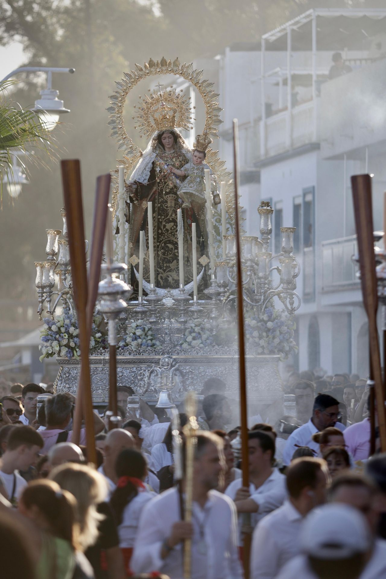 La Virgen, por las calles de Pedregalejo