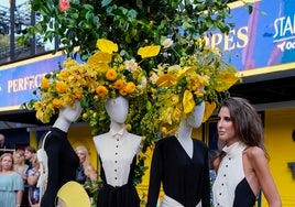 Inés Domecq con sus diseños de 'IQ Colection for Schweppes'.