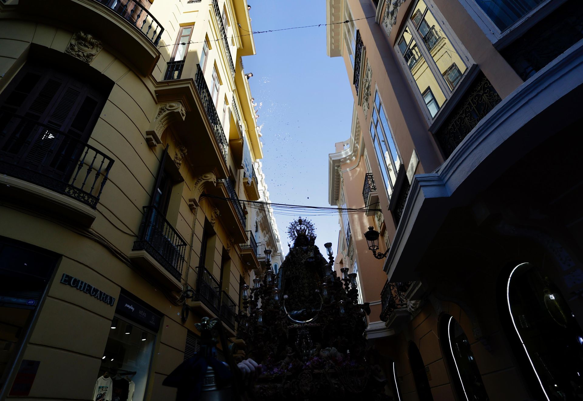 La Virgen del Carmen Coronada, en su procesión por el Centro de Málaga este sábado