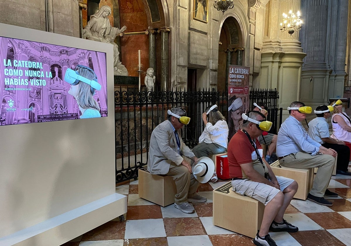 La experiencia de realidad virtual en la Catedral de Málaga.