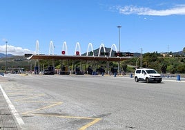 Área de Peaje de la autopista en San Pedro de Alcántara, en Marbella.