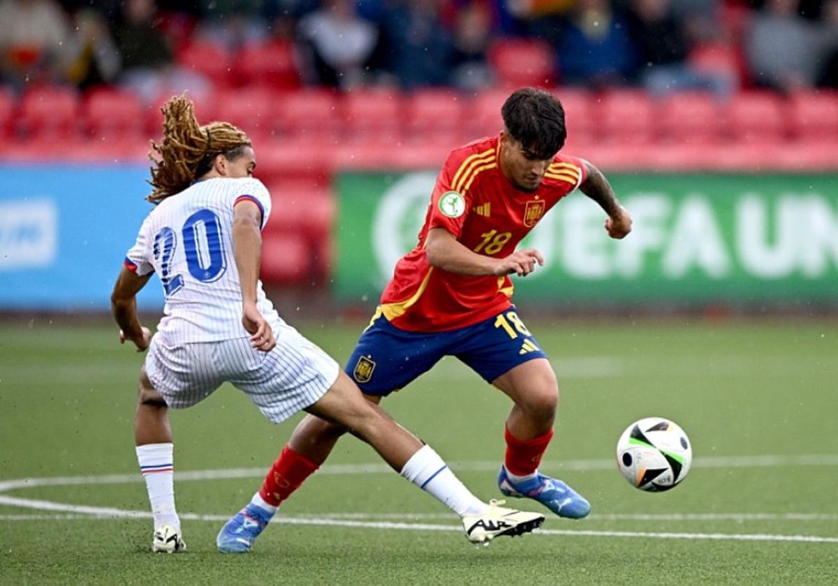 Imagen del futbolista malagueño Dani Muñoz durante su participación en el Europeo sub-19.