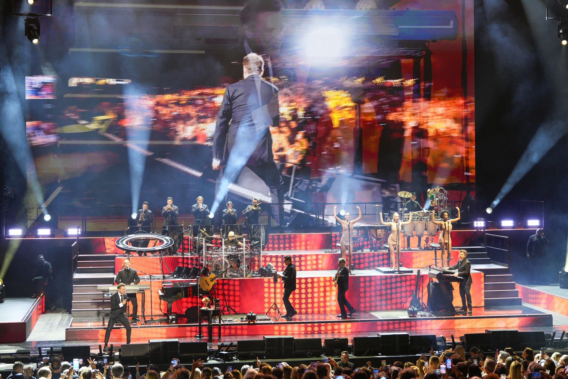 El concierto de Luis Miguel en Starlite, en imágenes