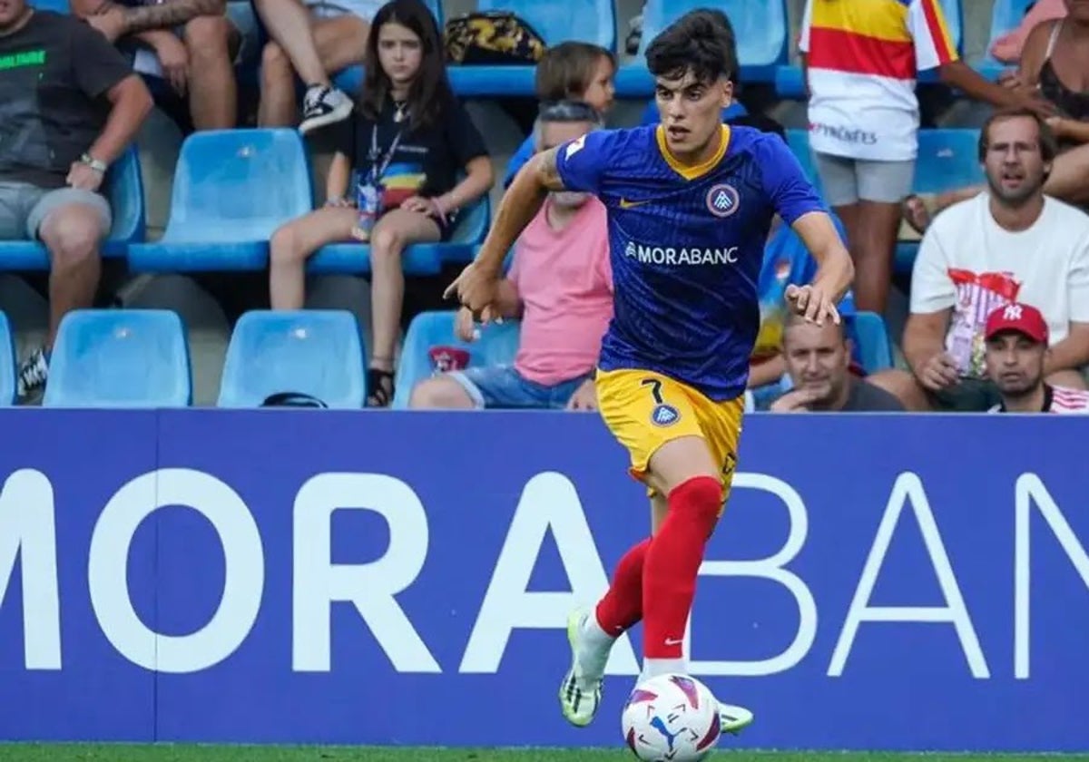 Julen Lobete, en un partido de la pasada campaña con el Andorra.