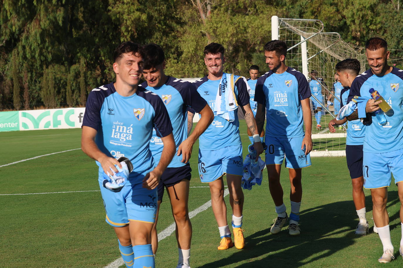 El amistoso entre el Málaga y el Al-Jazira en Marbella, en imágenes