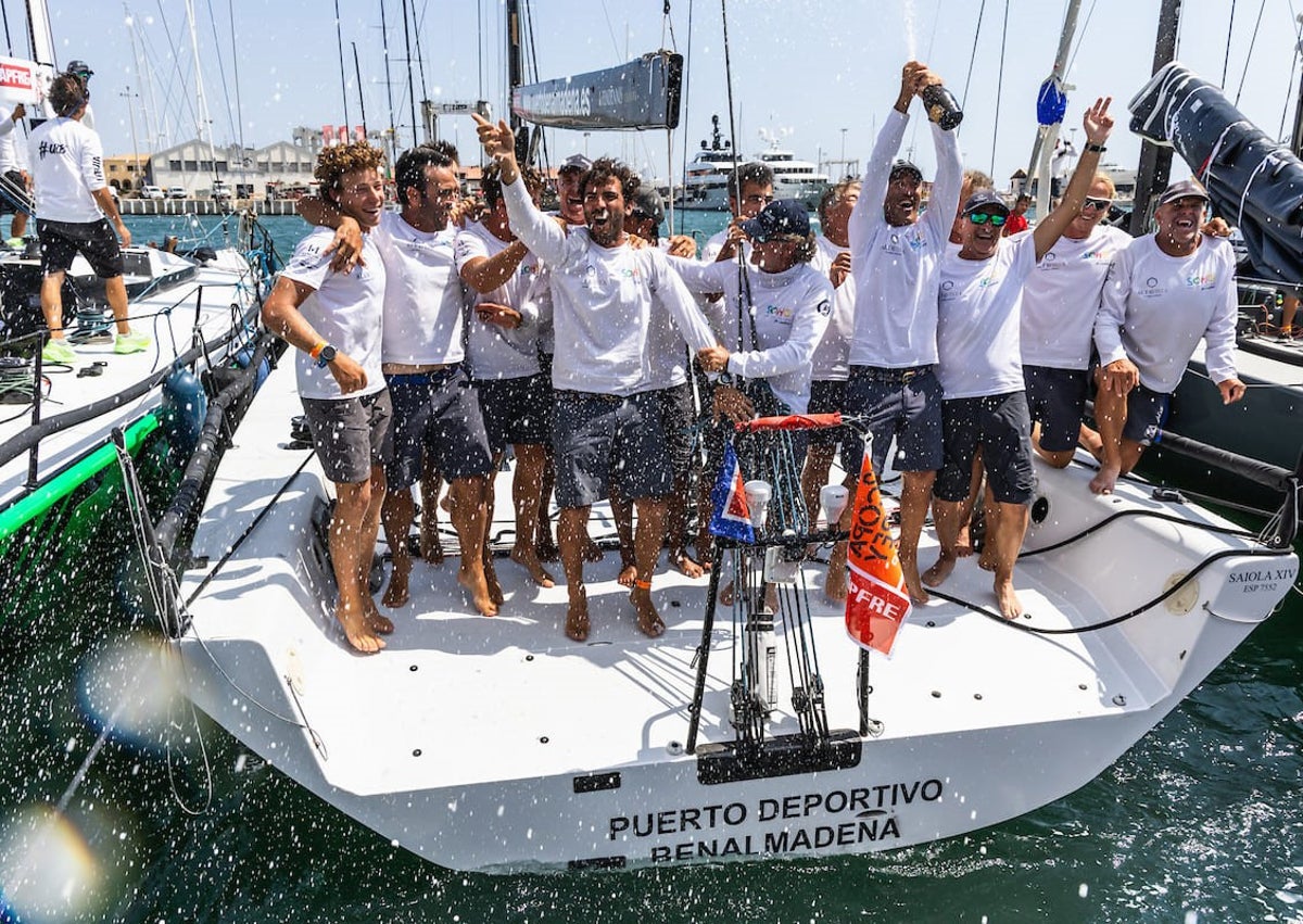 Imagen secundaria 1 - Doble título para Málaga en la Copa del Rey de vela