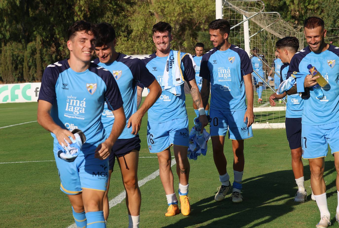 El amistoso entre el Málaga y el Al-Jazira en Marbella, en imágenes