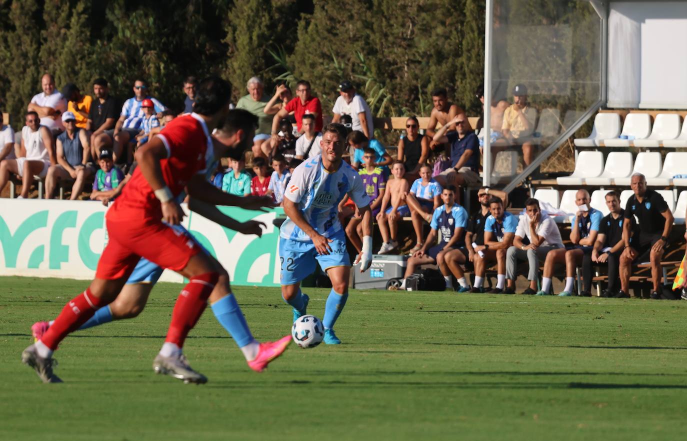 El amistoso entre el Málaga y el Al-Jazira en Marbella, en imágenes